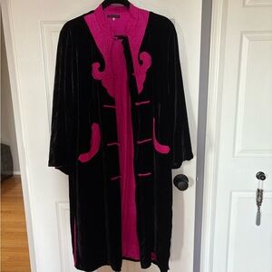 Elegant Black and Pink Women's Silk Velvet Coat